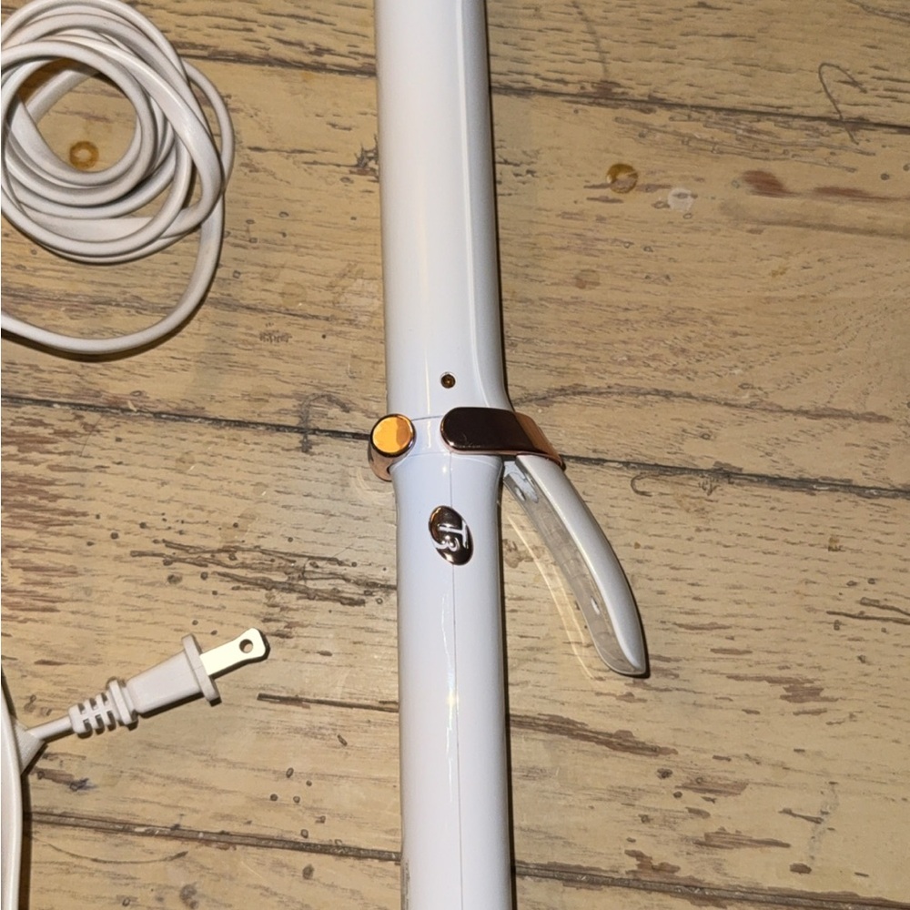 T3 Singlepass Curling Iron